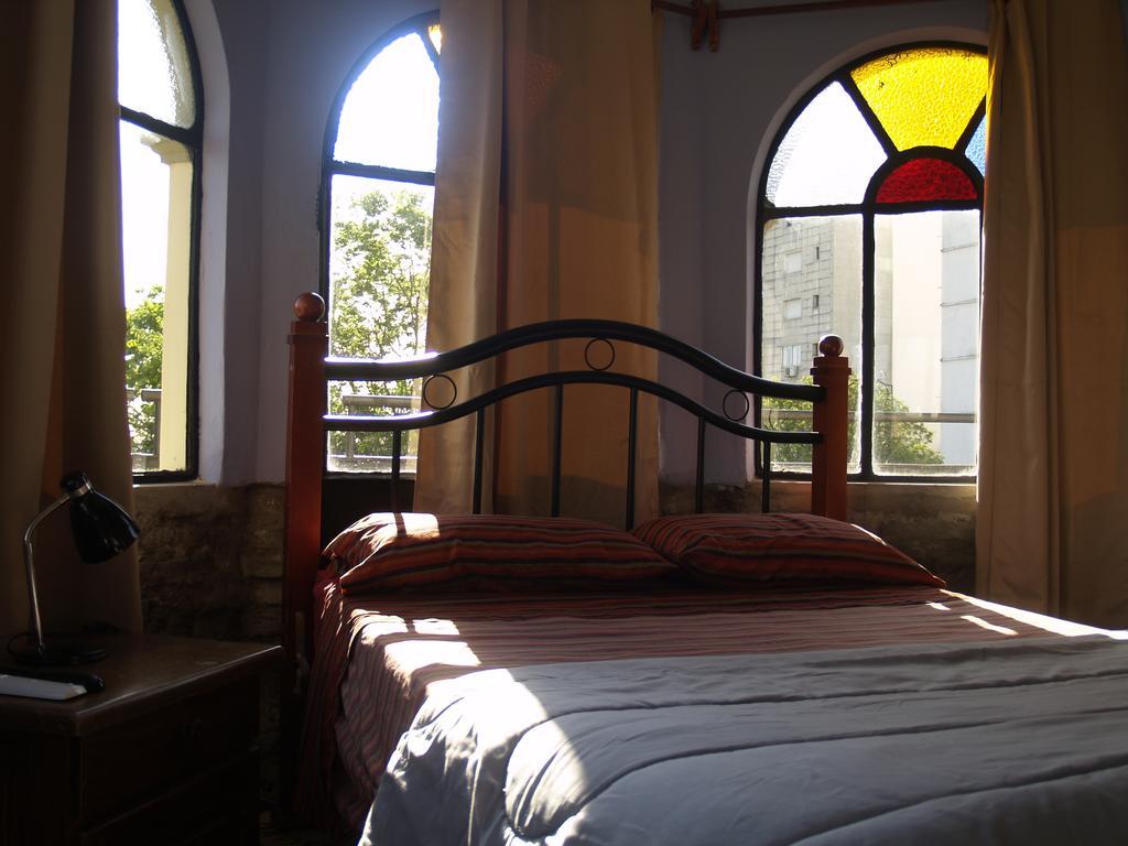 Una Noche Más B&B Montevideo Habitación foto